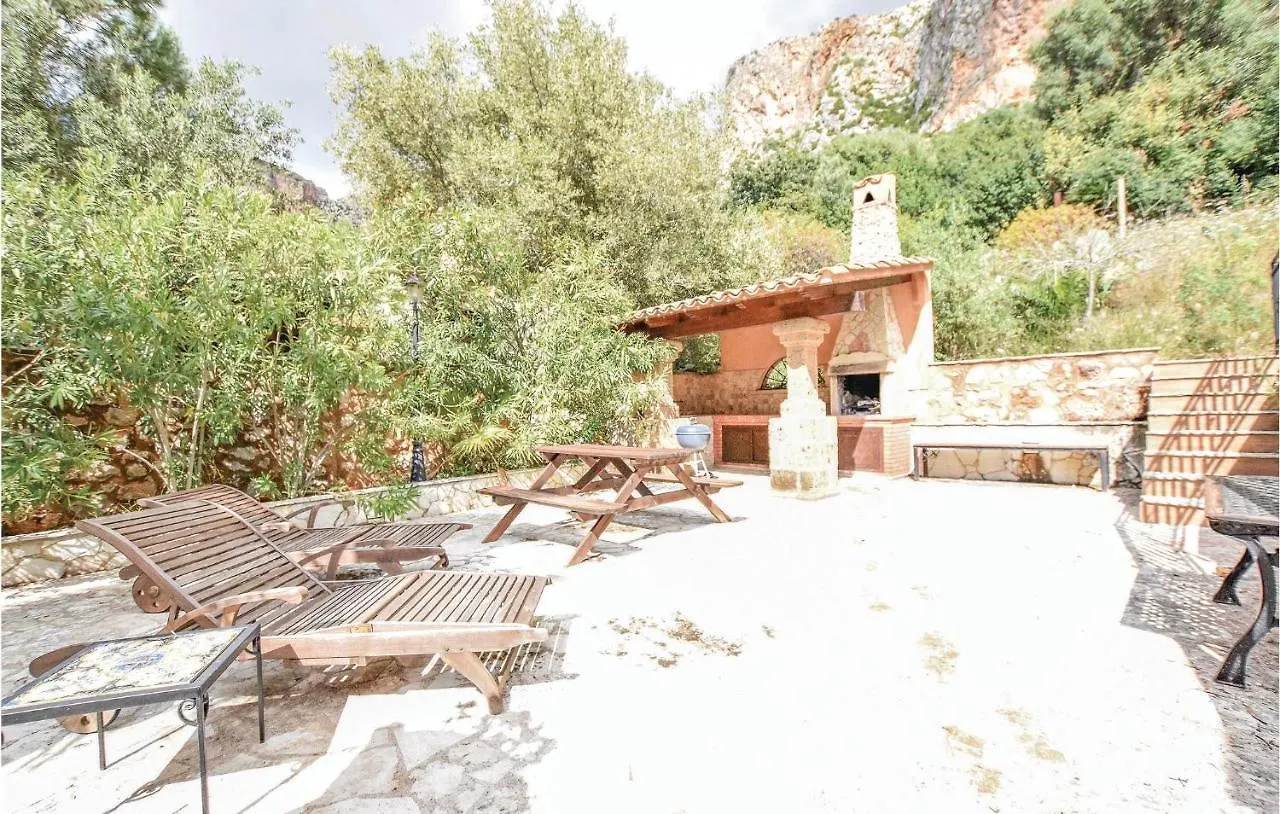 Nice Home In Makari-S, Vito Lo Capo With Kitchen Macari Prázdninový dům